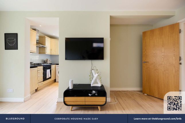 Pellerin Road, London photo 5