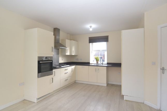 26, Knaresborough Drive, Grantham photo 4