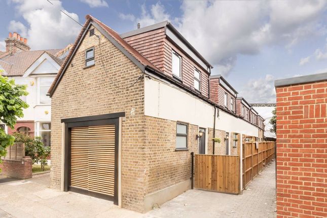 1 bed property for sale in Park Avenue Mews, Mitcham CR4