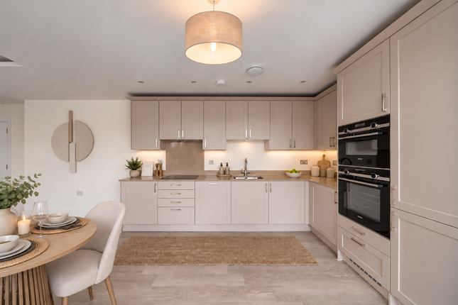 Plot 5, 157, Flat 4, Shalford Lodge, Kingston Hill, Kingston Upon Thames photo 4