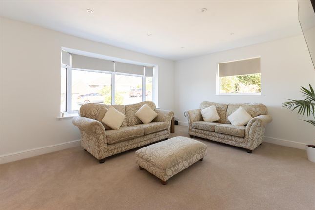 24, Broad View, Bexhill-On-Sea photo 4
