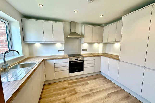 12, Maude Close, New Romney photo 2