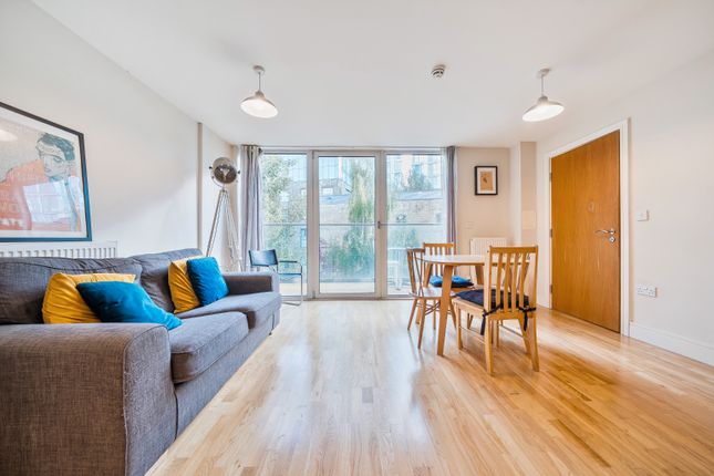 Flat 14, Norfolk House, London photo 2
