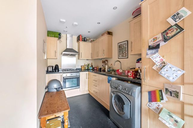 43, Beeton Way, London photo 2