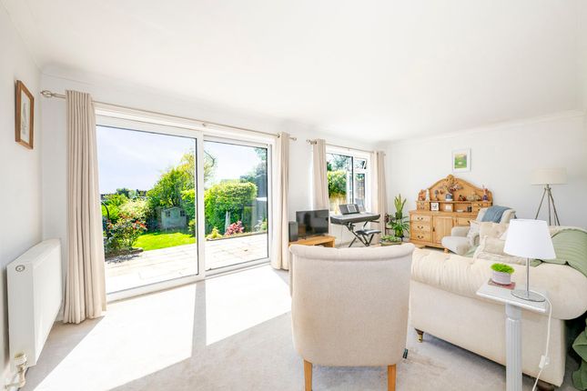 6, Springhead Way, Crowborough photo 2