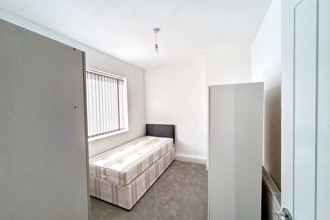 31, Weidner Road, Newcastle upon Tyne photo 4