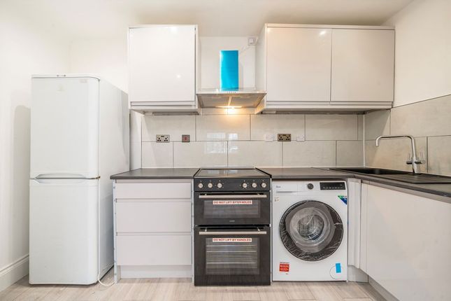 Flat 1, 23, Highfield Road, London photo 2