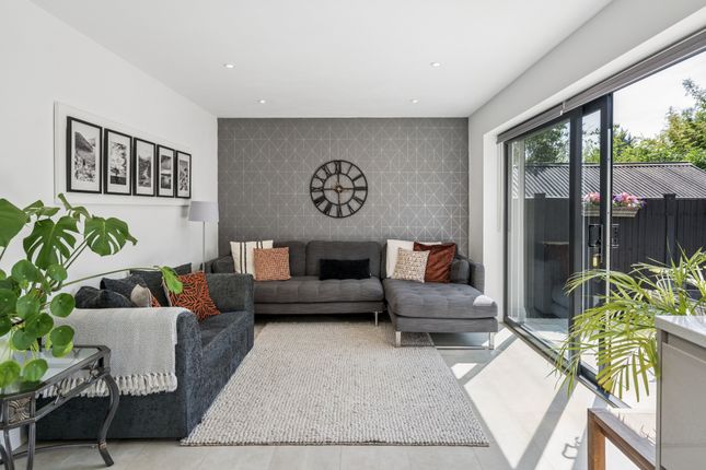 52 New Road, Amersham photo 4