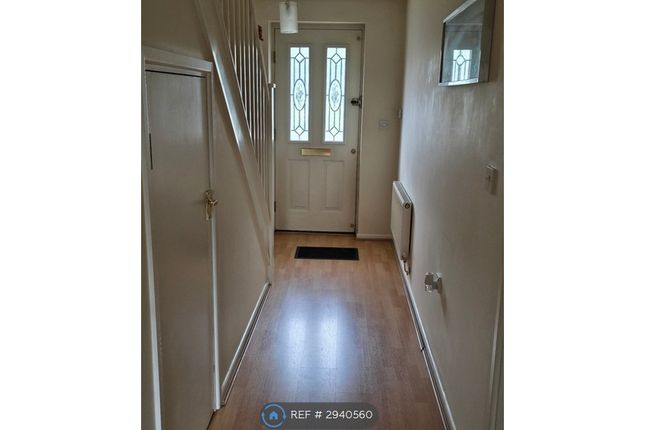 Bream Close, Bentley Bridge, Wolverhampton photo 4