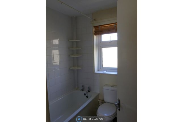 Flat, Crisfield Court Chalk Avenue, St. Michaels, Tenterden photo 5
