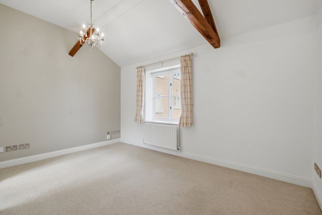 Flat 12, The Cloisters, Junction Road, Andover photo 4