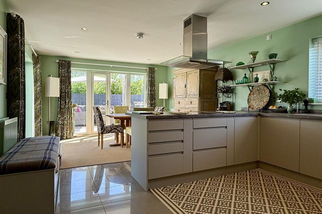 28, Moorcroft Lane, Hereford photo 4