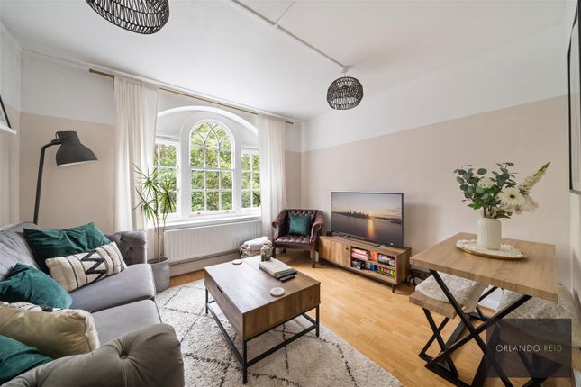 12A Mordaunt House Sw8 2Al-4.Jpg