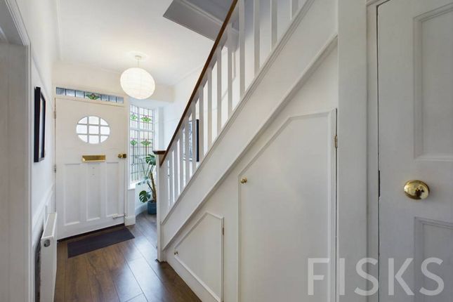 53, Southview Drive, Westcliff-on-sea photo 3