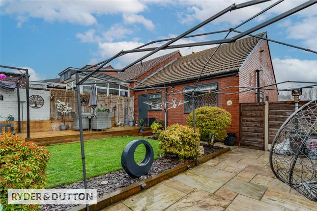 72, Pennine View, Oldham photo 3