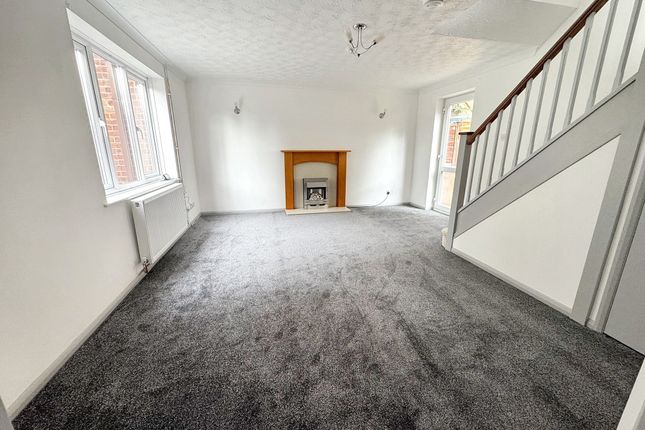 9 Halses Close, Exeter photo 3