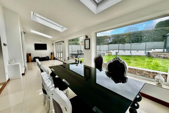 Vantage House 3 Aynsleys Drive, Blythe Bridge, Stoke-On-Trent photo 4