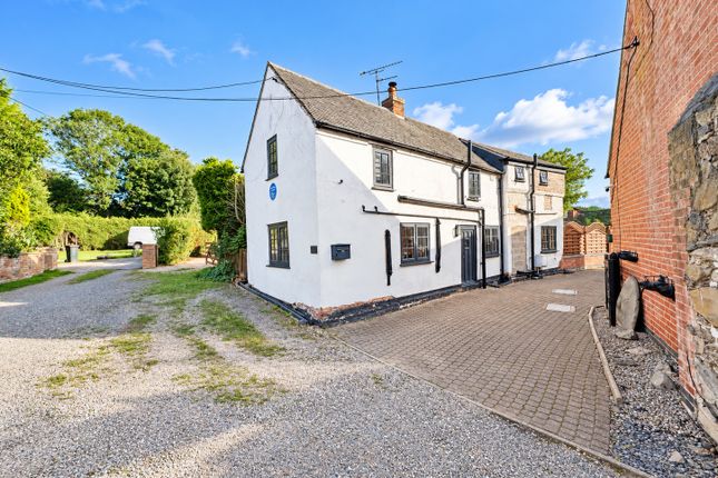 2-bed house on 137, Grace Dieu Road, Coalville, £260,000