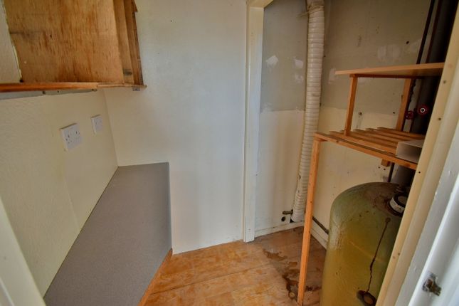 73, Barns Road, Ferndown photo 4