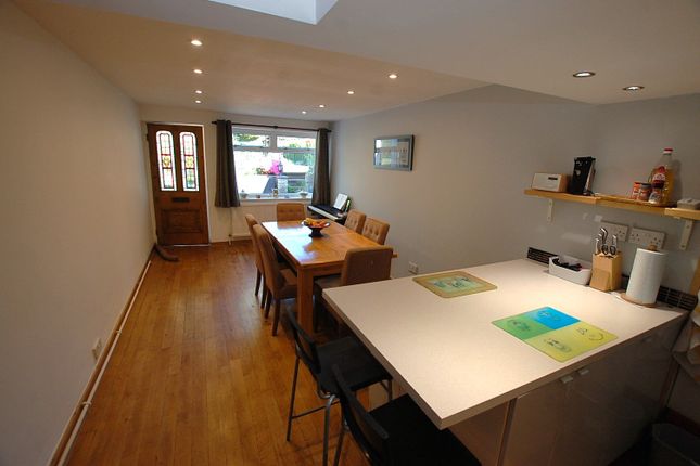 70A, Currier Lane, Greater Manchester photo 5