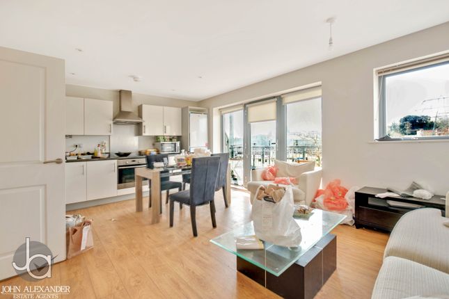 Flat for sale in Ballantyne Drive, Colchester, Essex