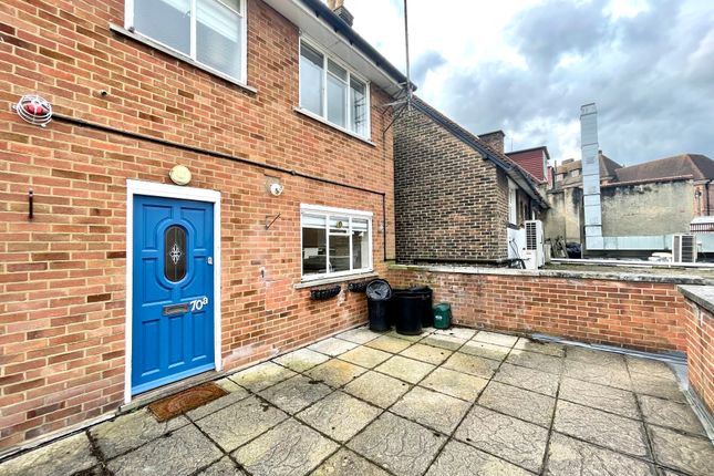 Thumbnail Maisonette to rent in Station Road East, Oxted