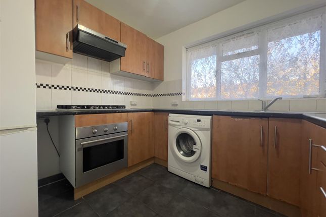 9, Langthorne House, Hayes photo 3