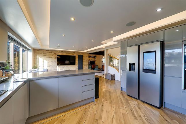 85, Berriedale Drive, Lancing photo 4