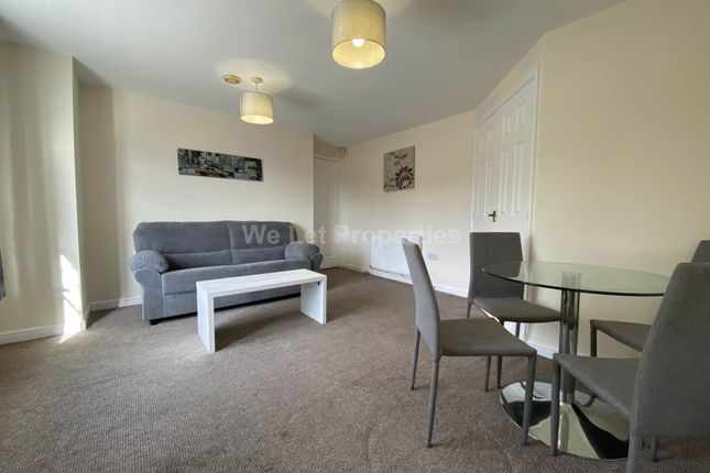 10, Little Bolton Terrace, Salford photo 3