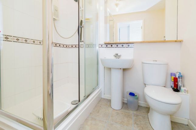 32, Chestnut Lodge, Southampton photo 4