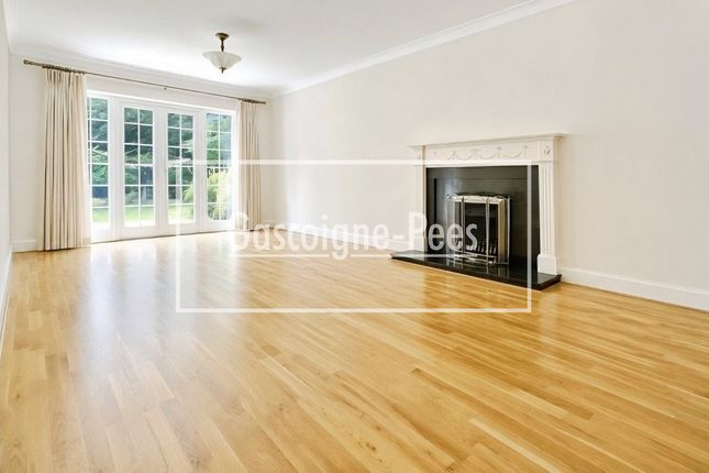 Woodstock, West Byfleet photo 4