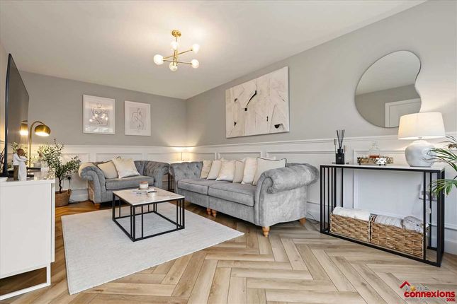 3, Stoker Crescent, Jackton, JACKTON photo 3