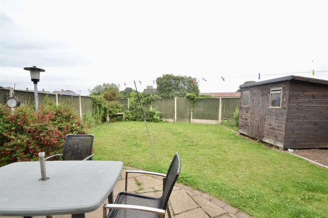 End terrace house to rent in Grange Avenue, Hatfield, Doncaster