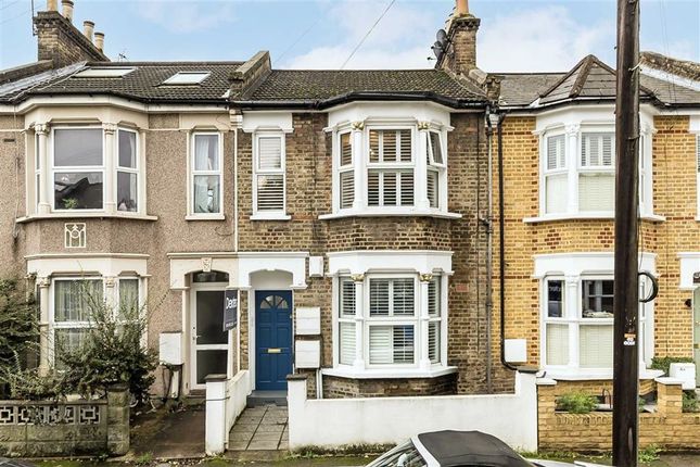 Thumbnail Flat for sale in Darfield Road, London