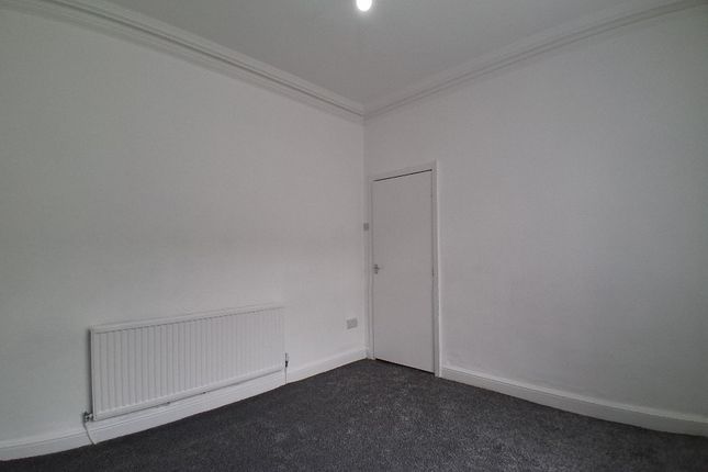 24 Cleaver Street, Cleaver Street, Burnley, BB10, Burnley photo 5