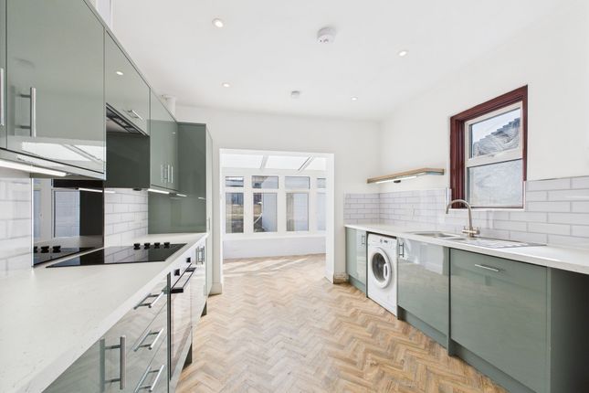 20 Overhill, Brighton photo 2