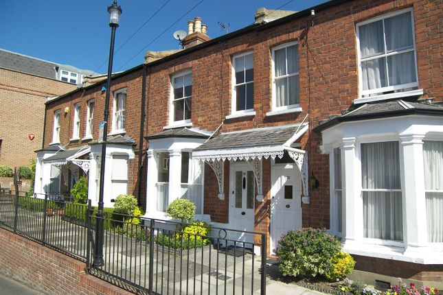 2-bed house on 32, Wilson Street, London, £2,000/mo