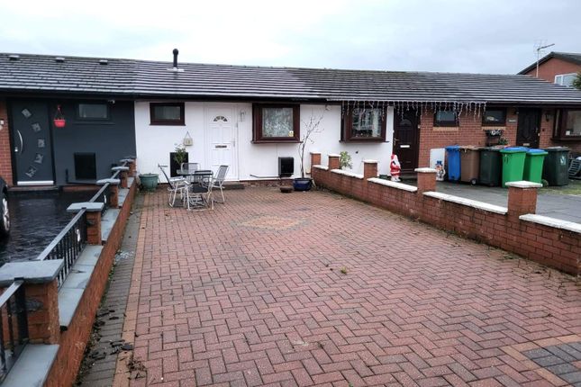 Thumbnail Bungalow to rent in Honiton Close, Heywood