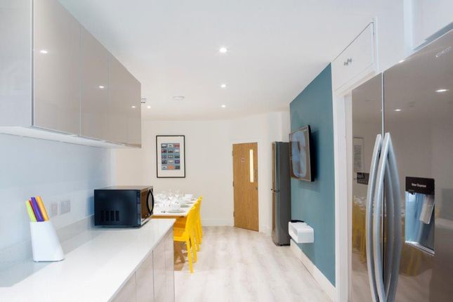 Room 6, 15, Hampshire Terrace, Portsmouth photo 4