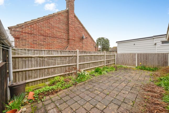 Meadway, Recreation Road, Norwich photo 3