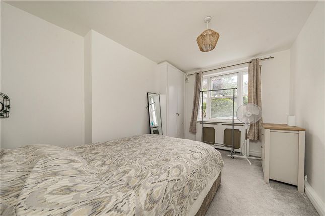 35a,, Church Road, Richmond photo 3