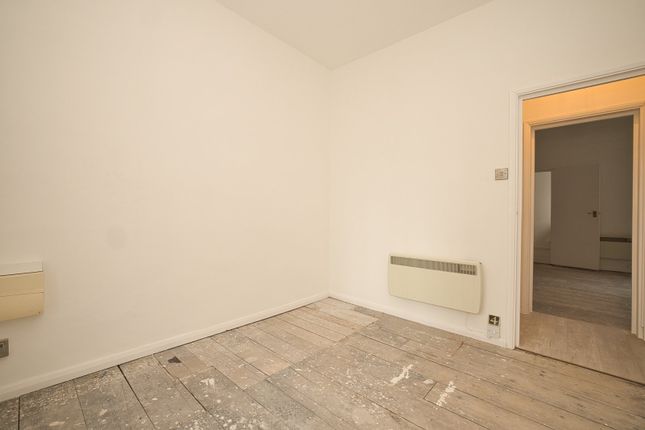 Flat 3, 34-36, Royal Road, Ramsgate photo 4