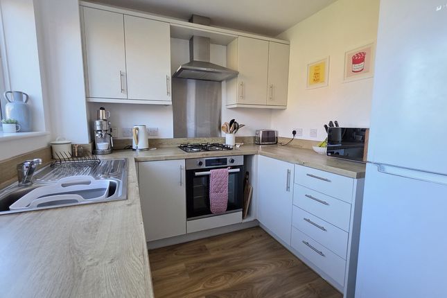 2, Flying Fields Road, Southam photo 4