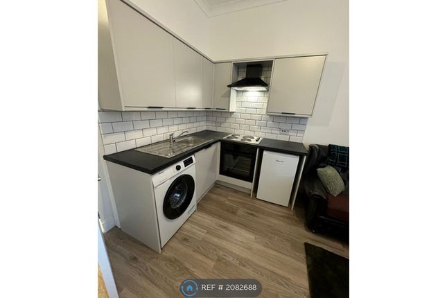 Flat to rent in Niddrie Road, Glasgow