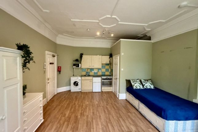 Hounslow, W4 2LT, UK, Hounslow, W4 2LT, UK, Hounslow photo 3