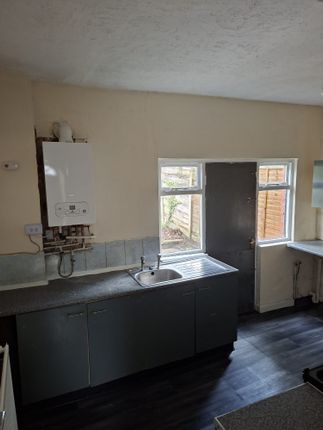 13, Hallworth Road, Manchester photo 3
