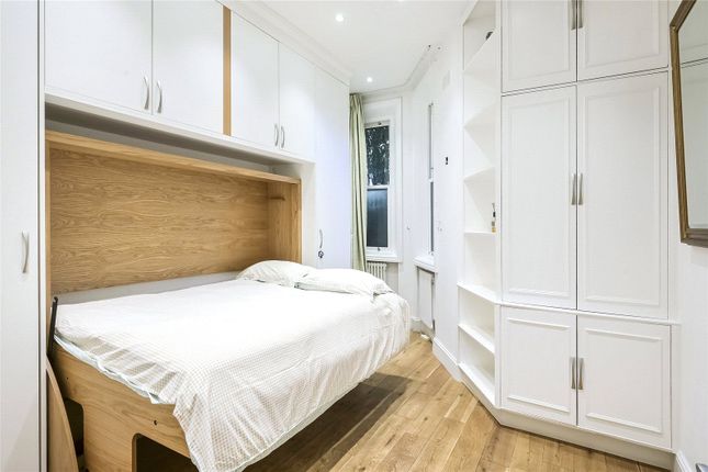 Flat to rent in Cromwell Road, Earls Court