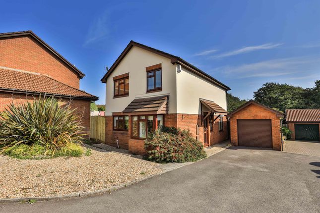 5 Bed Semi Detached House For Sale In Thornhill Road Llanishen Cardiff Cf14 Zoopla