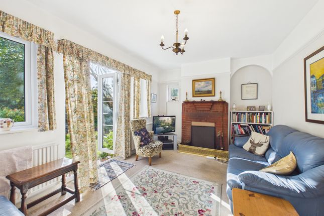 Holcombe, 6 Sheepcote Dell Road, High Wycombe photo 2
