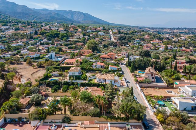 Villa for sale in Pinos De Alhaurin, Malaga, Spain, Andalusia, Spain